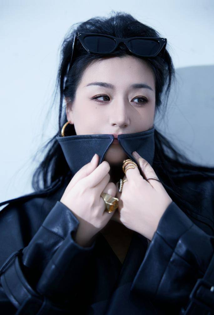 從《超級演說家》到《中國企業家年度峰會》 譚倩倩的品牌營銷策略解析